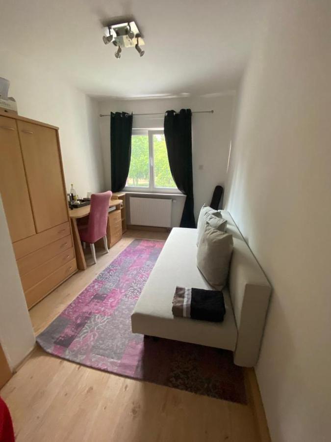 Schoenes Zimmer Im Charmanten Haus 베를린 외부 사진